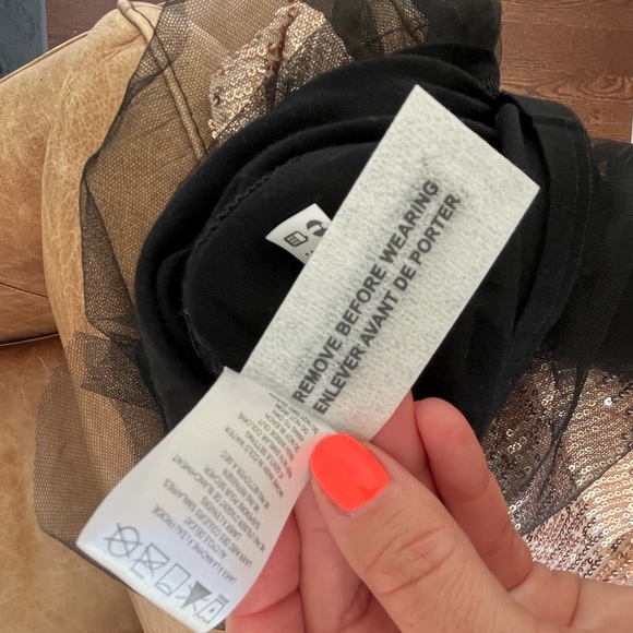 AKA • Beautiful Sequins Dress - Picture 6 of 6